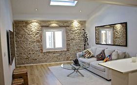 Appartement Duplex coeur vieil Antibes Old city Marché provencal