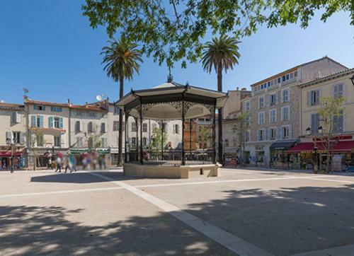 Appartement Duplex coeur vieil Antibes Old city Marché provencal Esterno foto